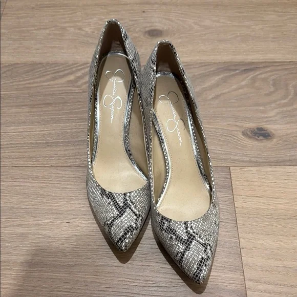 Jessica Simpson Snakeskin Pattern Women's Pumps - Picture 2 of 7